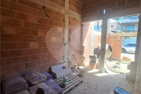 Casa à venda com 2 quartos, sendo 1 suíte,  no condomínio Campina Grande, Rio de Janeiro - RJ
