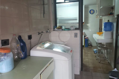 Apartamento à venda com 3 quartos, sendo 1 suíte, em Santo Amaro, São Paulo, SP
