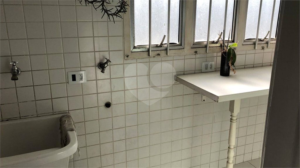 Apartamento à venda com 3 quartos, sendo 1 suíte, em Vila Olímpia, São Paulo, SP