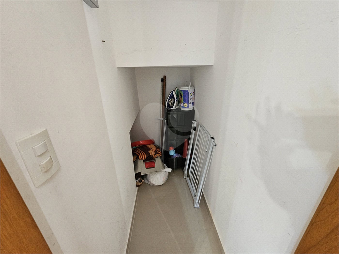 Sobrado à venda com 3 quartos, sendo 1 suíte,  em Vila Nivi, São Paulo, SP