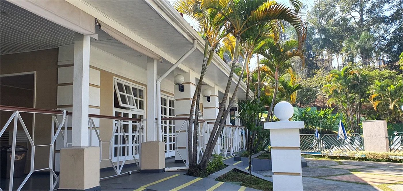 Casa à venda com 4 quartos, sendo 2 suítes, no condomínio Vila Panamericana, São Paulo - SP