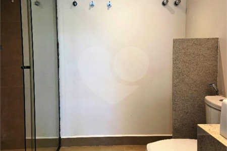 Casa à venda ou para alugar com 3 suítes em Tanque, Atibaia, SP