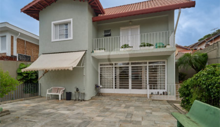 Sobrado à venda com 4 quartos, sendo 1 suíte,  em Brooklin Velho, São Paulo, SP