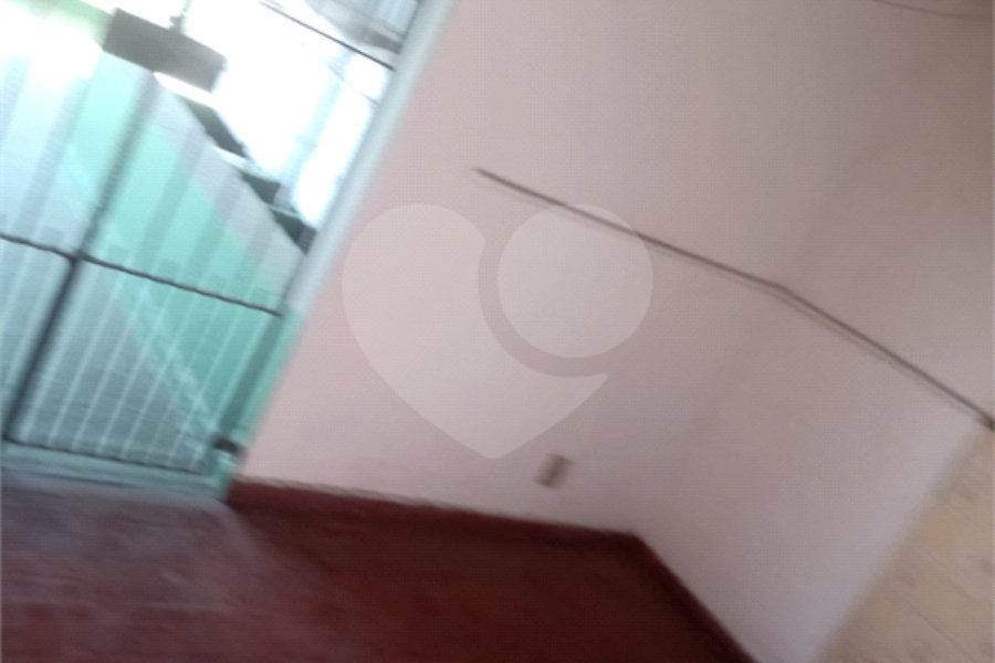 Sobrado à venda com 3 quartos, sendo 1 suíte,  em Vila Guarani, São Paulo, SP