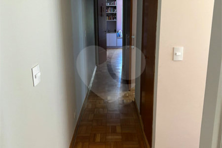 Sobrado à venda com 3 quartos, sendo 1 suíte, em Vila Alexandria, São Paulo, SP