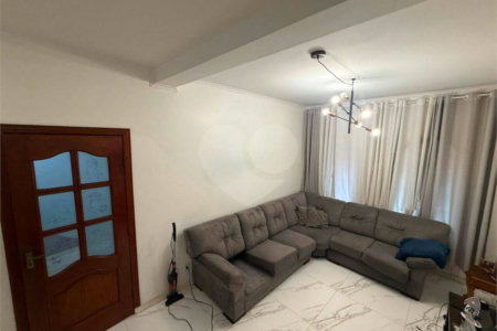 Casa à venda com 2 quartos, sendo 1 suíte, em Vila Maria Alta, São Paulo, SP