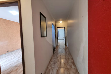 Sobrado à venda com 4 quartos em Vila Dom Pedro II, São Paulo, SP