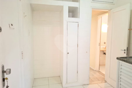Apartamento à venda com 2 quartos em Copacabana, Rio de Janeiro, RJ