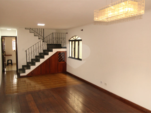 Sobrado à venda com 3 quartos, sendo 1 suíte,  em Vila Nova Mazzei, São Paulo, SP