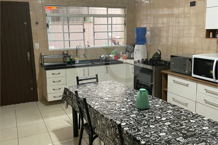 Sobrado à venda com 4 quartos, sendo 1 suíte,  em Horto Florestal, São Paulo, SP
