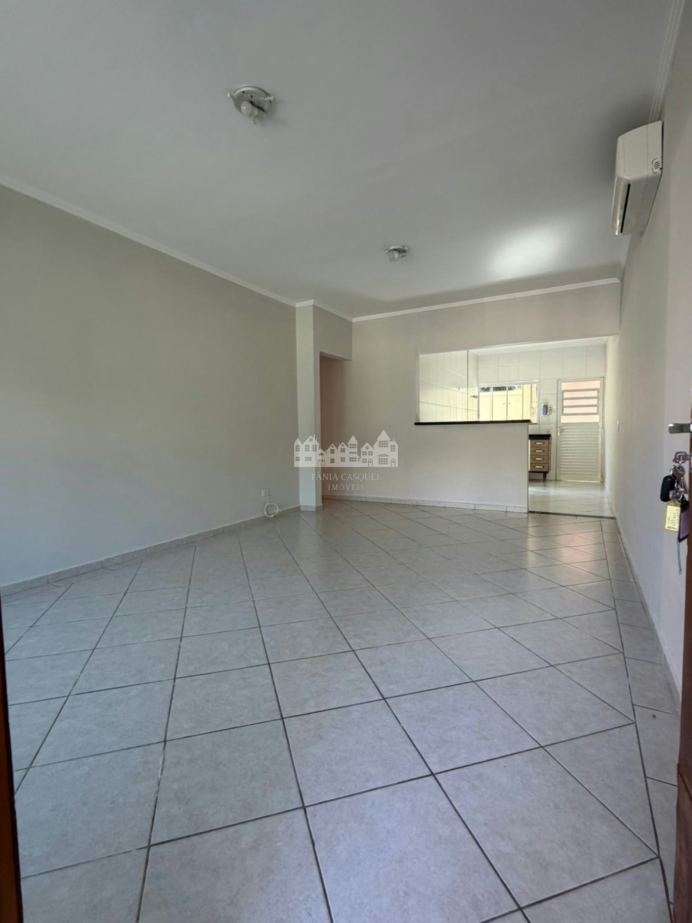 Casa à venda com 3 quartos, sendo 1 suíte, no condomínio Bella Vita, Atibaia - SP