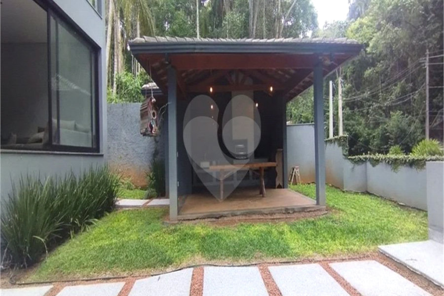 Casa à venda com 3 suítes no condomínio Sausalito, Mairiporã - SP