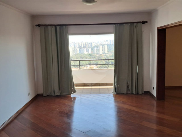 Apartamento para alugar com 2 quartos, sendo 1 suíte,  em Alto da Boa Vista, São Paulo, SP