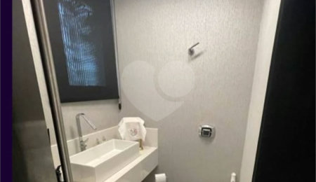 Apartamento à venda com 4 quartos, sendo 2 suítes,  em Aclimação, São Paulo, SP