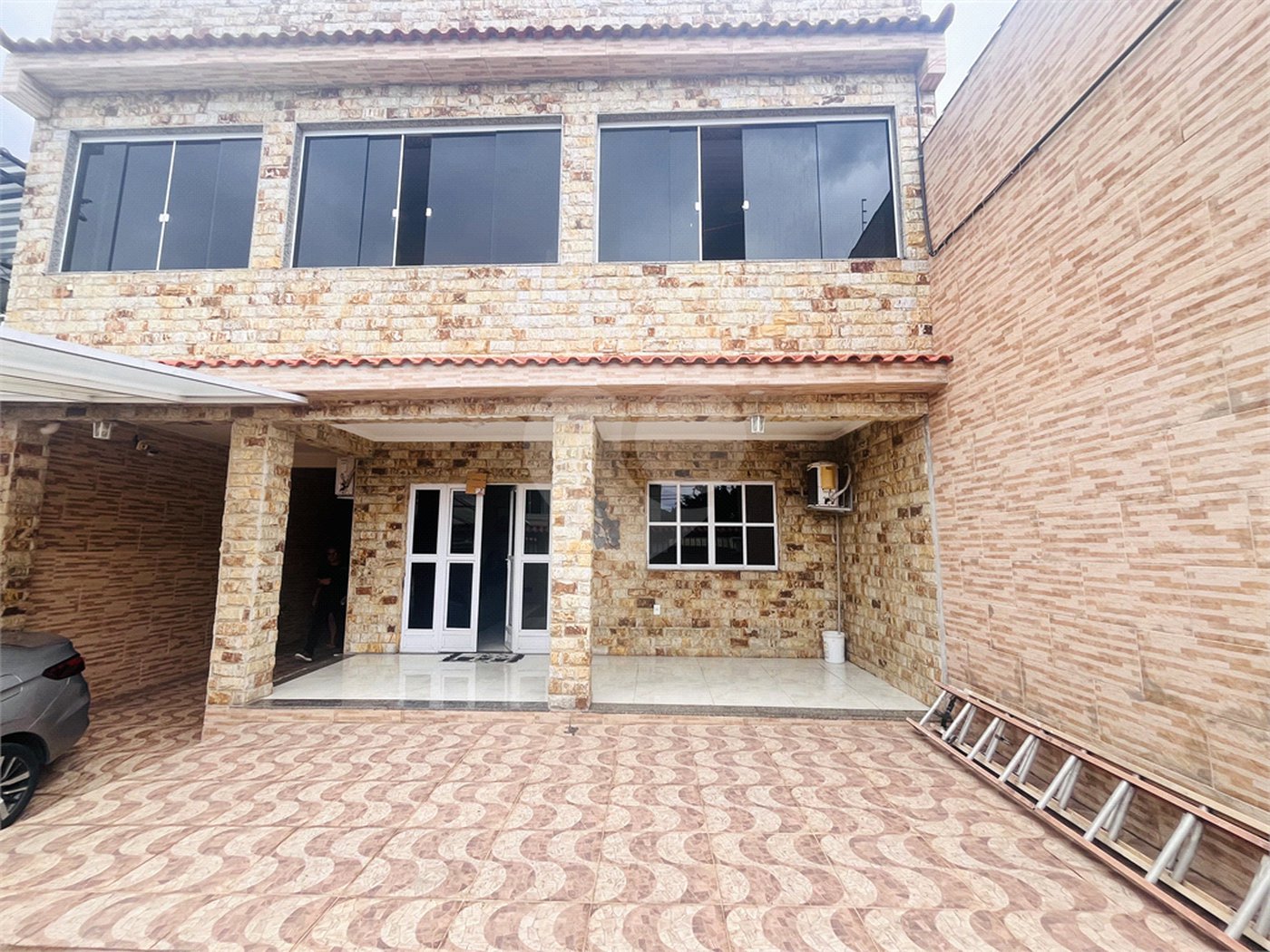 Casa à venda com 3 quartos, sendo 1 suíte, em Campo Grande, Rio de Janeiro, RJ