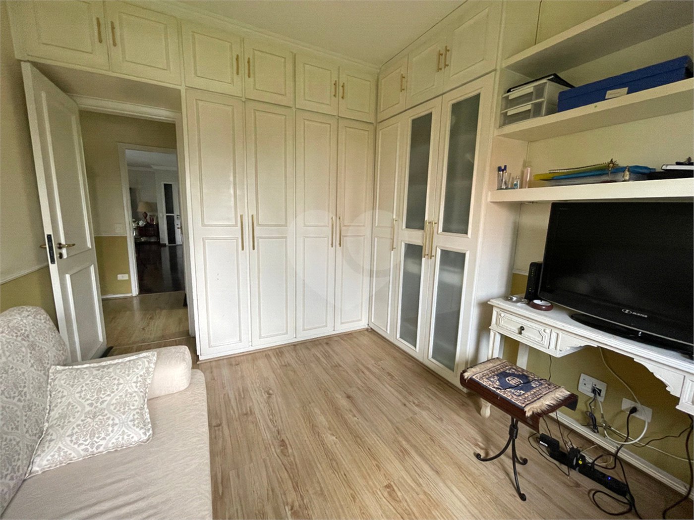 Apartamento à venda com 3 quartos, sendo 1 suíte,  em Lar São Paulo, São Paulo, SP