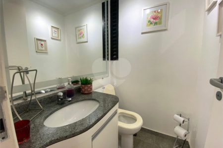 Apartamento à venda com 4 quartos, sendo 2 suítes, em Vila Hamburguesa, São Paulo, SP