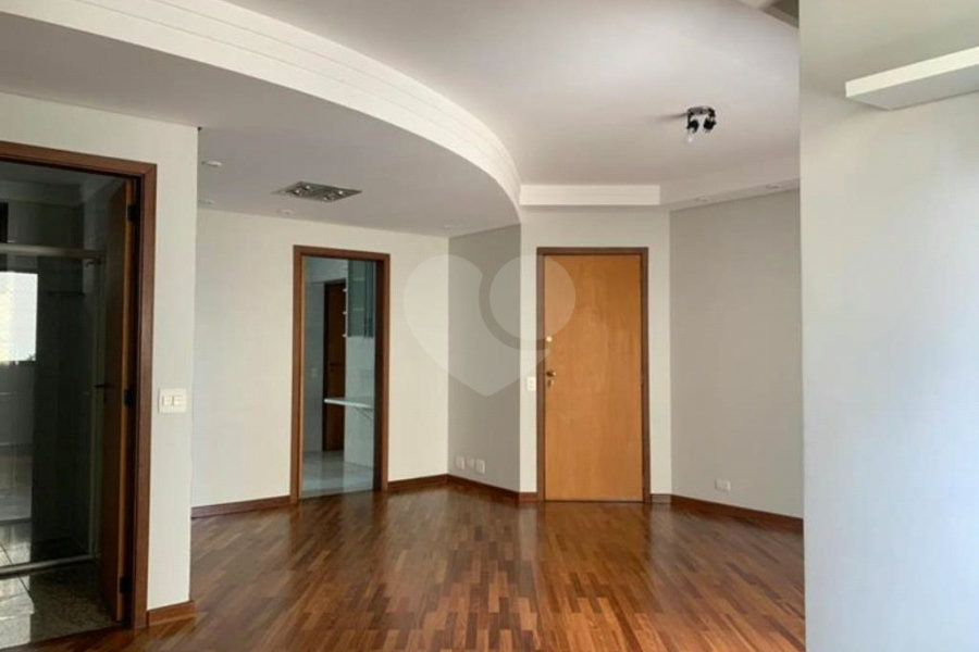 Apartamento à venda com 2 quartos, sendo 1 suíte, em Morumbi, São Paulo, SP