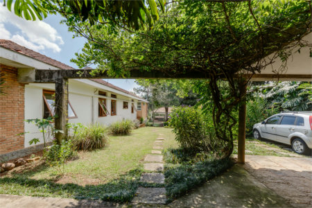 Casa Térrea à venda com 4 quartos, sendo 1 suíte, em Chácara Monte Alegre, São Paulo, SP