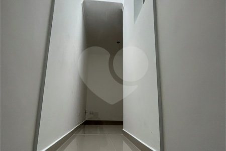 Casa à venda com 3 quartos, sendo 1 suíte, em Jardim Cidália, São Paulo, SP