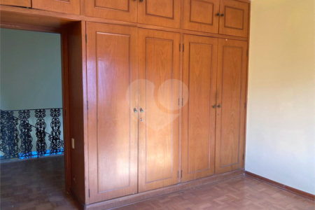 Sobrado para alugar com 4 quartos, sendo 2 suítes, em Alto da Boa Vista, São Paulo, SP