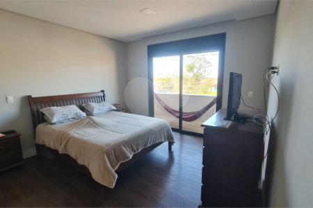 Casa à venda com 3 suítes em Vila Nastri, Itapetininga, SP