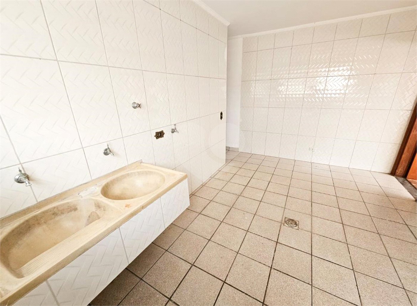 Casa à venda com 3 quartos, sendo 1 suíte, em Vila Maria Alta, São Paulo, SP