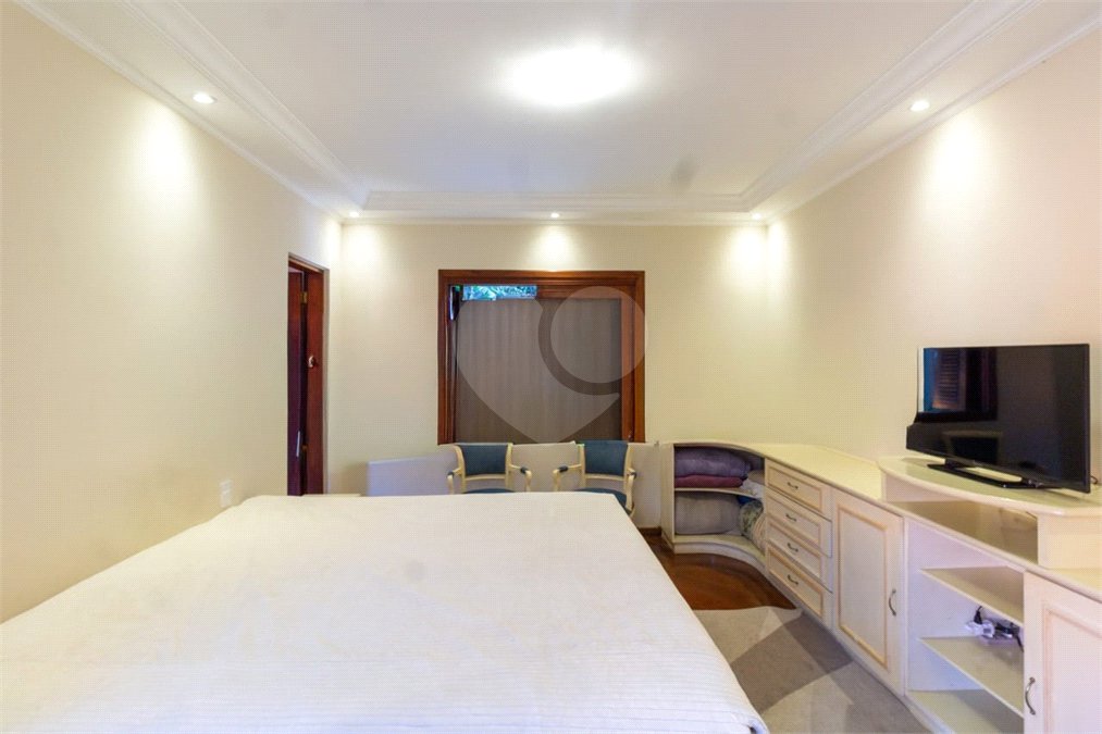Casa à venda com 3 suítes no condomínio Da Serra, São Paulo - SP