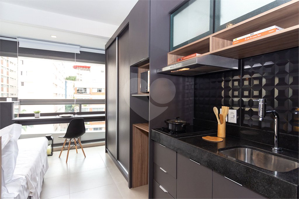 Apartamento à venda ou para alugar com 1 quarto em Pinheiros, São Paulo, SP