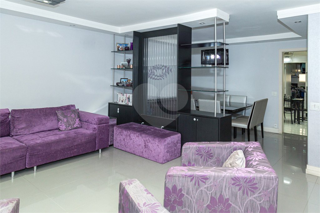 Apartamento à venda com 4 quartos, sendo 2 suítes, em Moema, São Paulo, SP