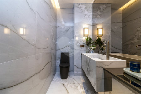 Apartamento à venda com 4 suítes em Jardim Guedala, São Paulo, SP