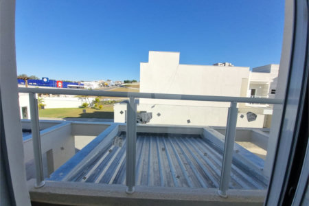 Casa à venda com 3 quartos, sendo 1 suíte, no condomínio Residencial Américo Figueiredo, Sorocaba - SP
