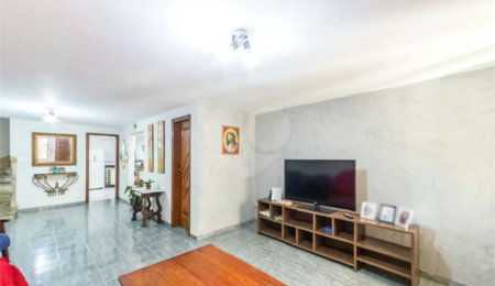 Sobrado à venda com 3 quartos, sendo 1 suíte,  em Vila Guilherme, São Paulo, SP