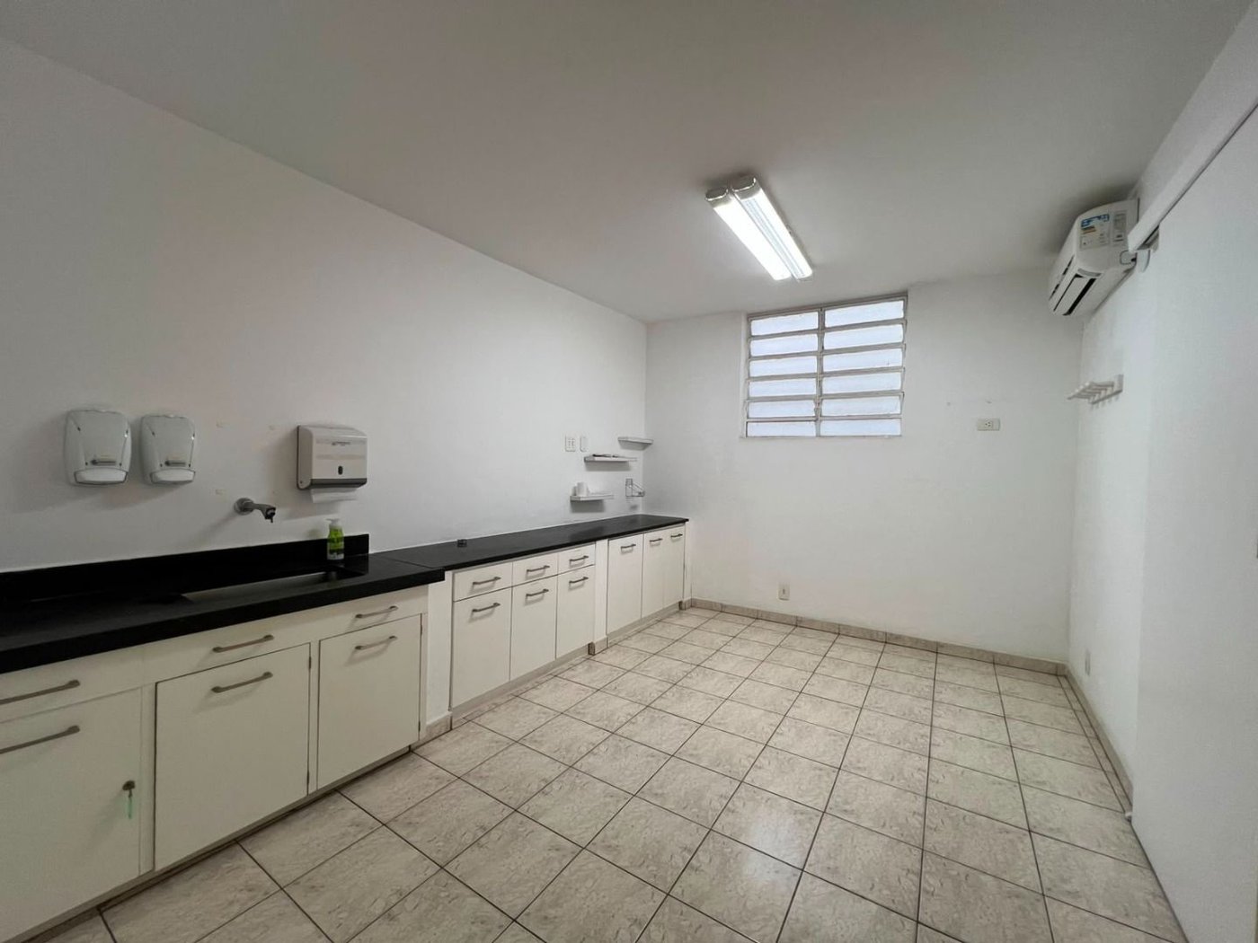 Casa para alugar, 305 m² por R$ 31.379,07 - Boqueirão - Santos/SP