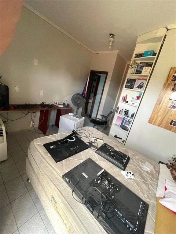 Sobrado à venda com 4 quartos, sendo 1 suíte,  em Jardim Catanduva, São Paulo, SP