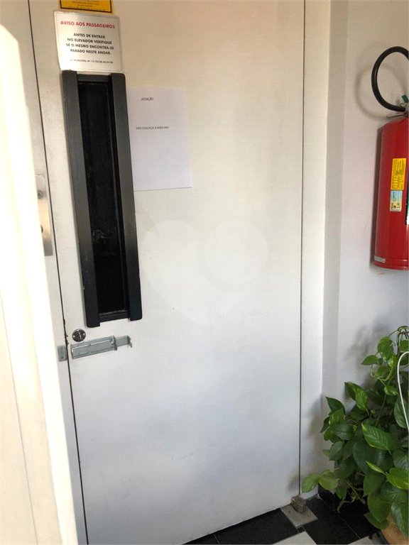 Apartamento à venda com 3 quartos, sendo 1 suíte, em Vila Azevedo, São Paulo, SP