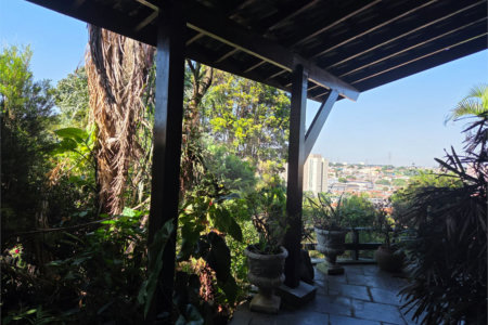 Casa à venda com 4 quartos, sendo 2 suítes, em Cidade São Francisco, São Paulo, SP