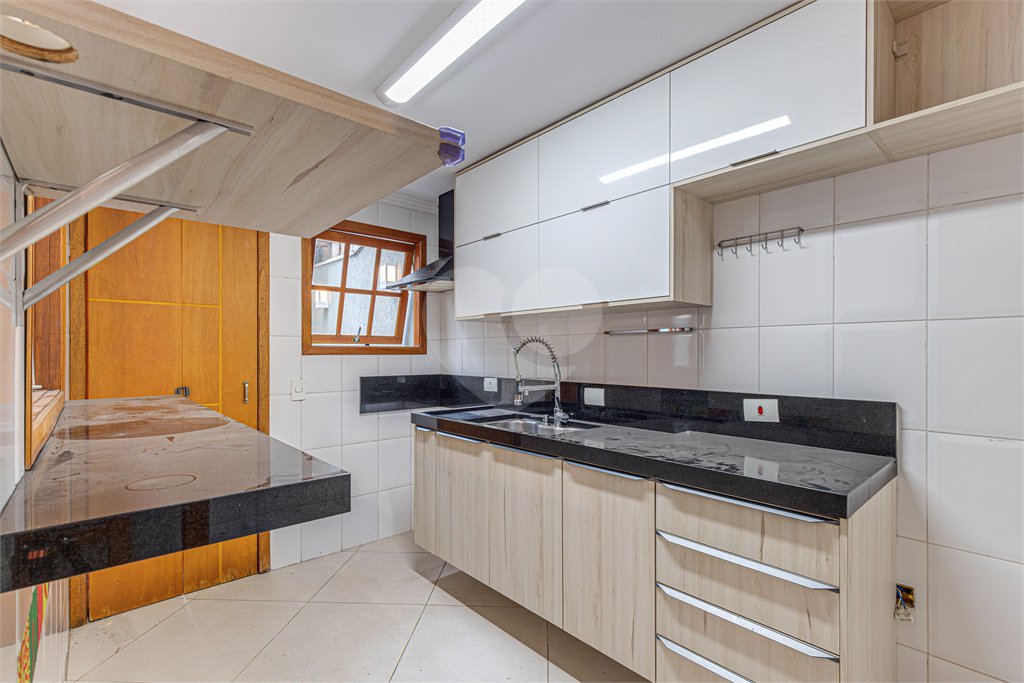 Sobrado à venda com 2 quartos, sendo 1 suíte, em Alto da Boa Vista, São Paulo, SP