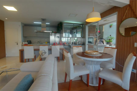 Apartamento à venda ou para alugar com 2 suítes em Itacorubi, Florianópolis, SC