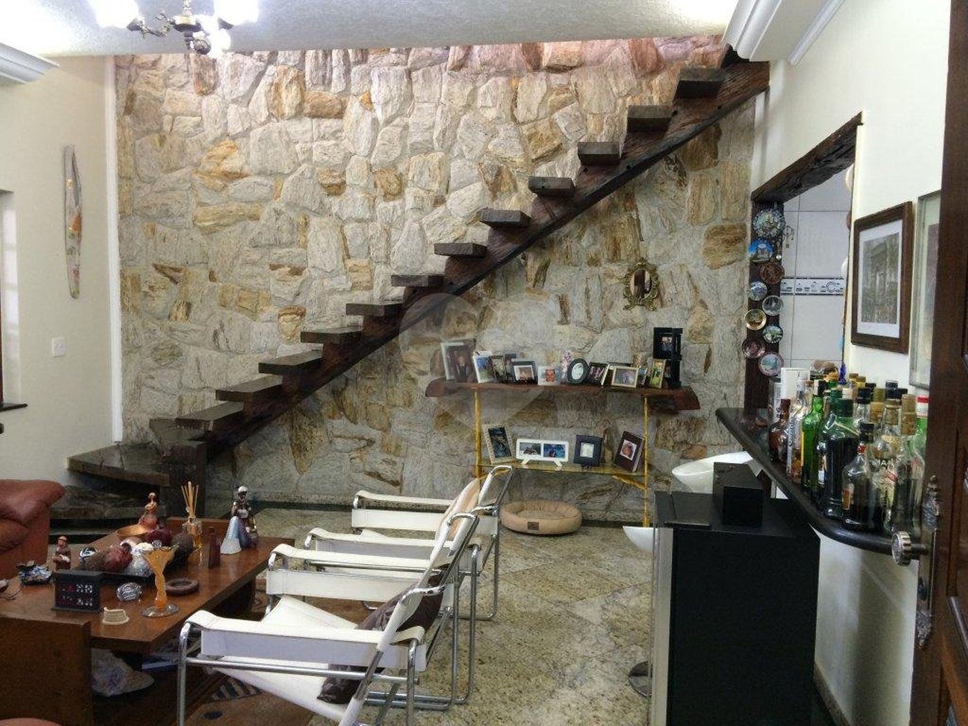 Sobrado à venda com 5 quartos, sendo 4 suítes,  em Vila Mazzei, São Paulo, SP