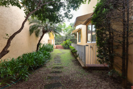 Casa à venda com 4 suítes no condomínio Residencial Courtyard Village, São Paulo - SP