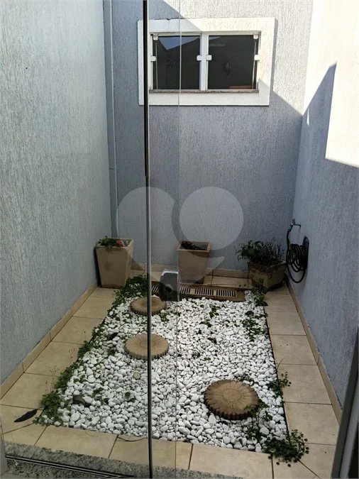 Casa à venda com 3 quartos, sendo 1 suíte,  no condomínio Residencial Eldorado, São Carlos - SP