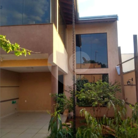 Casa à venda com 3 quartos, sendo 1 suíte, em Jardim Panorama, Salto, SP