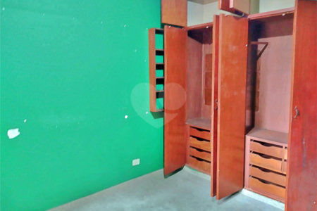 Sobrado à venda com 3 quartos, sendo 1 suíte,  em Parque Colonial, São Paulo, SP