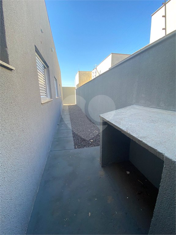 Casa à venda com 3 quartos, sendo 1 suíte, em Ipê, Três Lagoas, MS