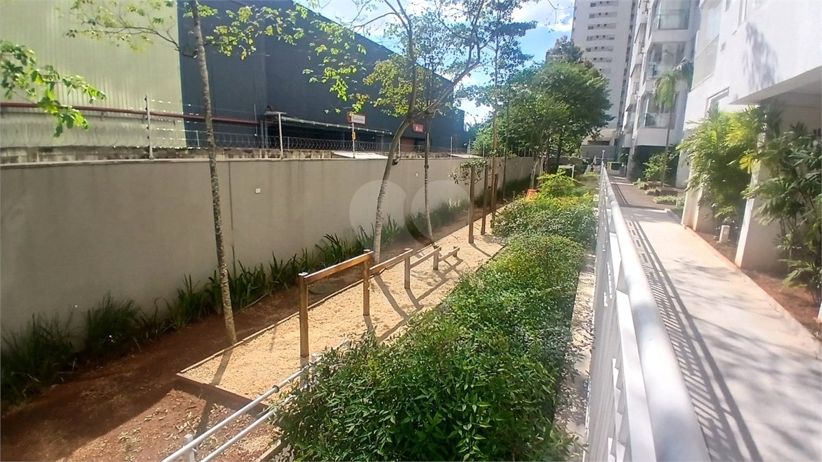 Apartamento para alugar com 2 quartos, sendo 1 suíte, em Vila Anastácio, São Paulo, SP