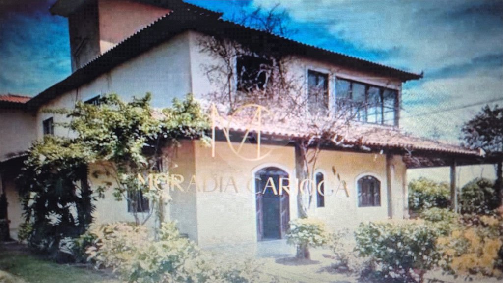 Casa à venda com 5 quartos, sendo 4 suítes,  em Rasa, Armação dos Búzios, RJ