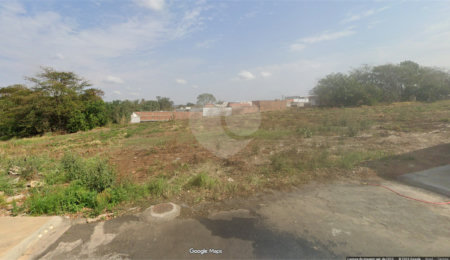 Terreno à venda em Jardim Pinheiros II, Araraquara, SP