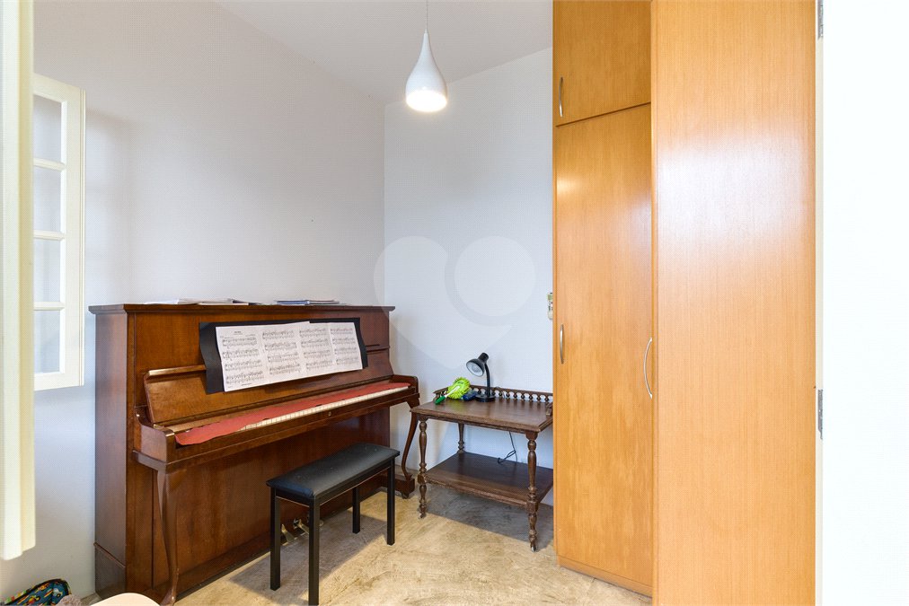 Casa de Vila à venda com 4 quartos, sendo 1 suíte, em Alto da Boa Vista, São Paulo, SP