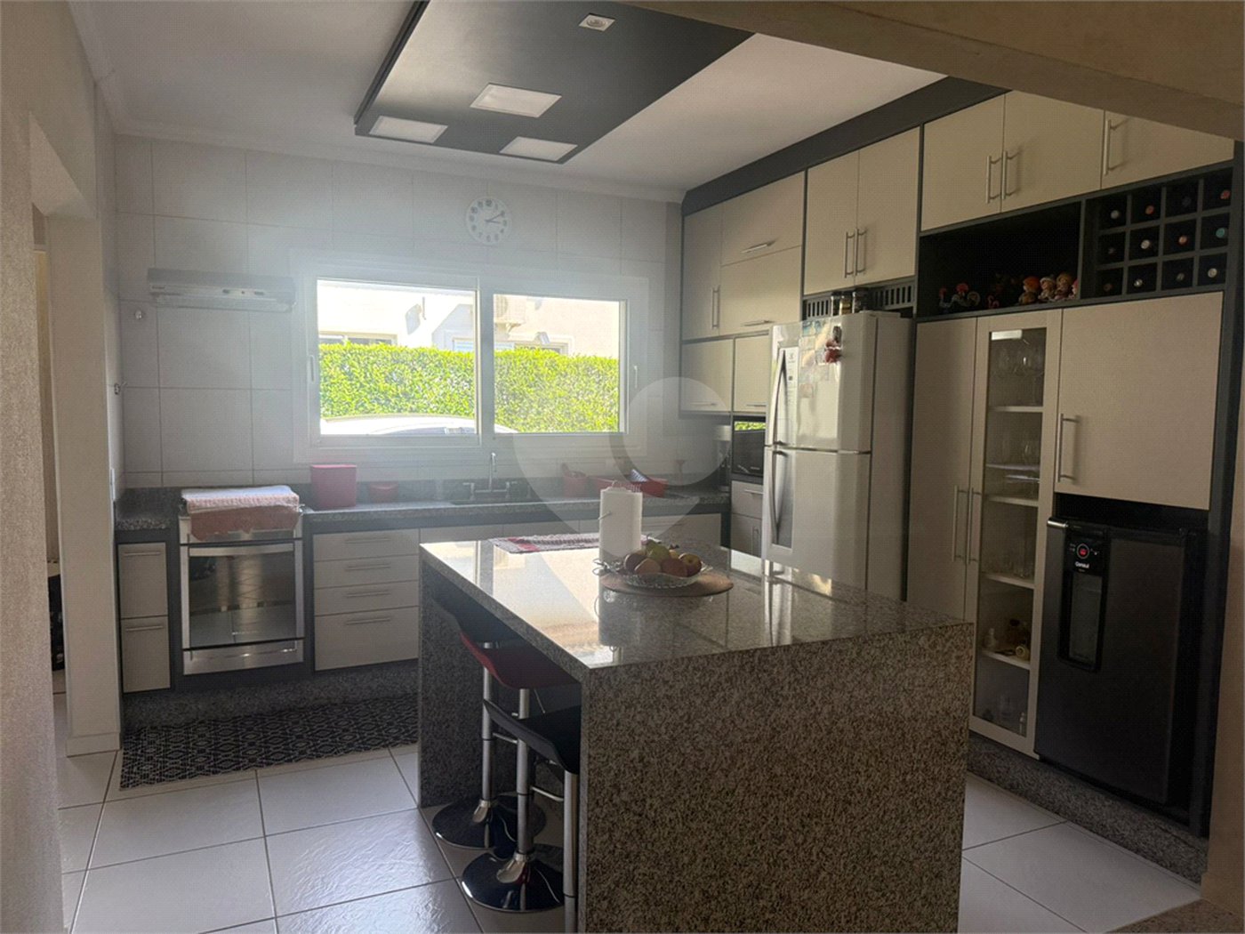 Casa à venda com 3 suítes no condomínio Terras de Mont Serrat, Salto - SP